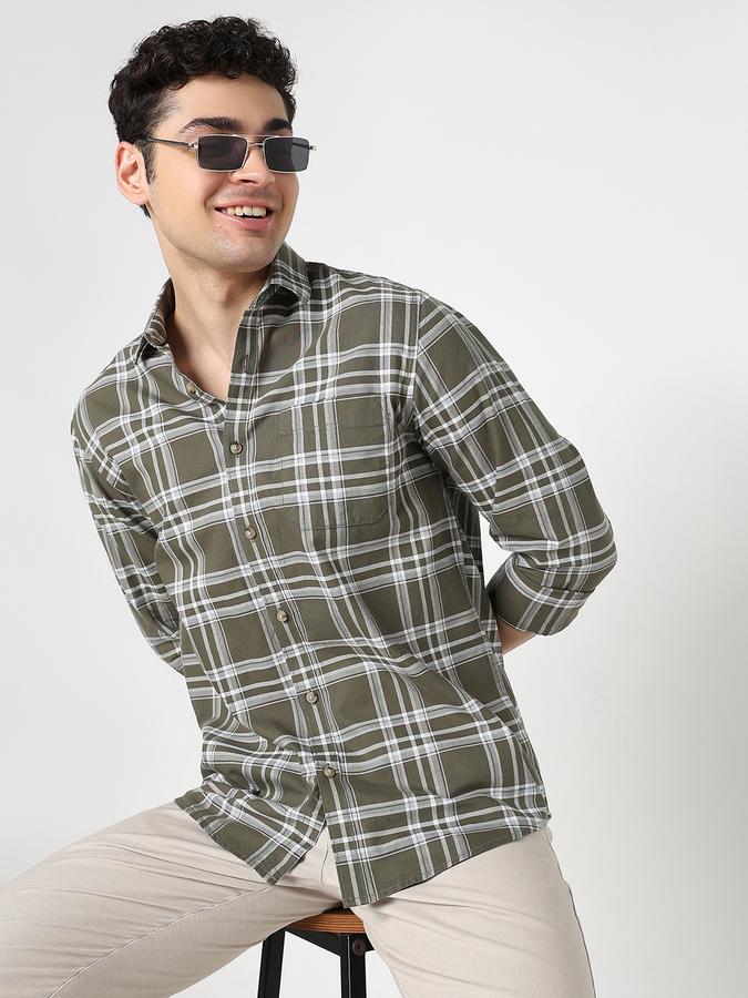 Men Cotton Regular Fit Point Collar Checked Shirt